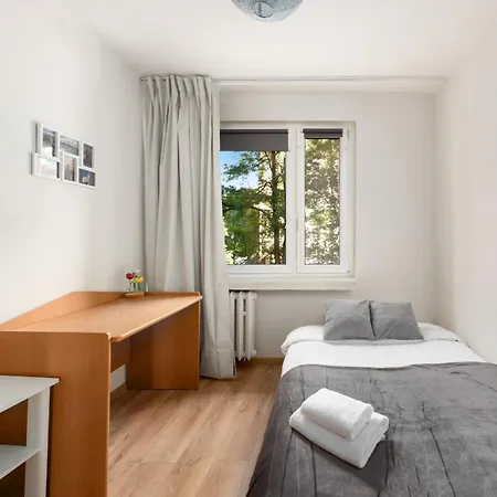 Osiedle Piastow 3-bedroom By Bookinghost *