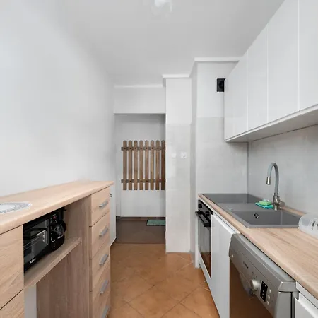 Διαμέρισμα Osiedle Piastow 3-bedroom By Bookinghost *