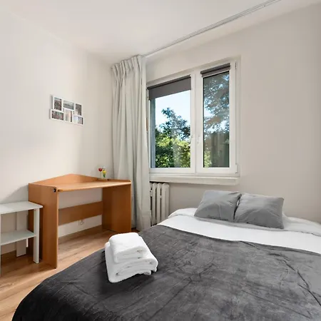 Osiedle Piastow 3-bedroom By Bookinghost Διαμέρισμα