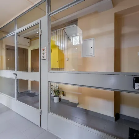 Διαμέρισμα Osiedle Piastow 3-bedroom By Bookinghost *